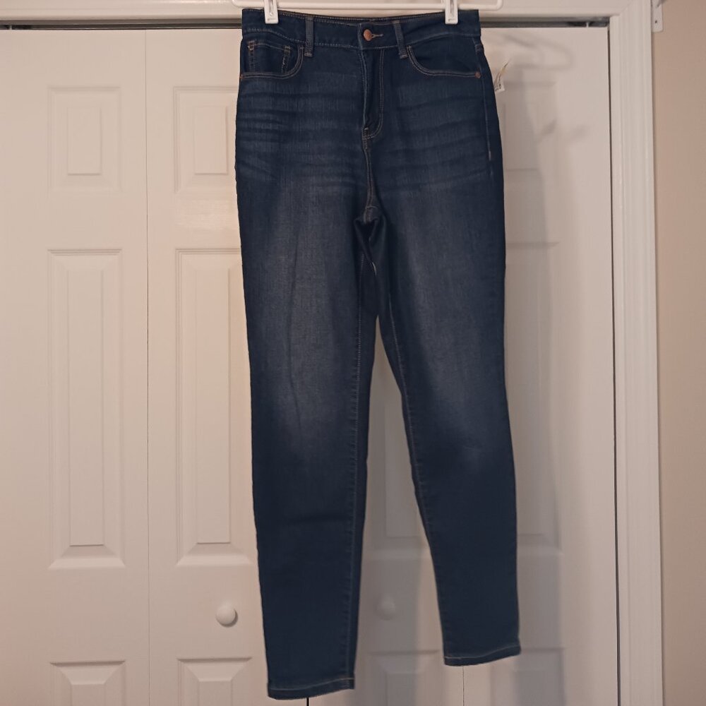 #330 - No Boundaries Blue Jeans Size 7